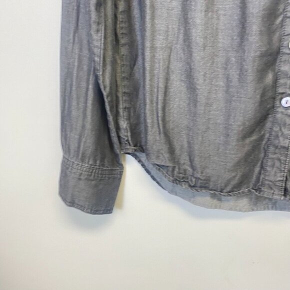 Chambrai Dark Button Down Top - Picture 5 of 9